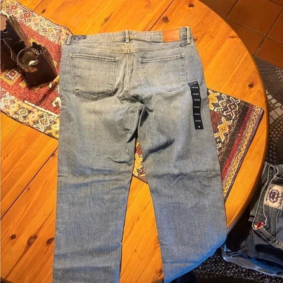 Lucky Brand Light Blue Boyfriend Jeans - Picture 4 of 6